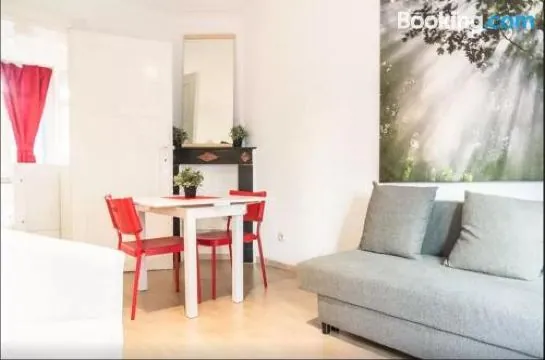 Cool Central Apartment
