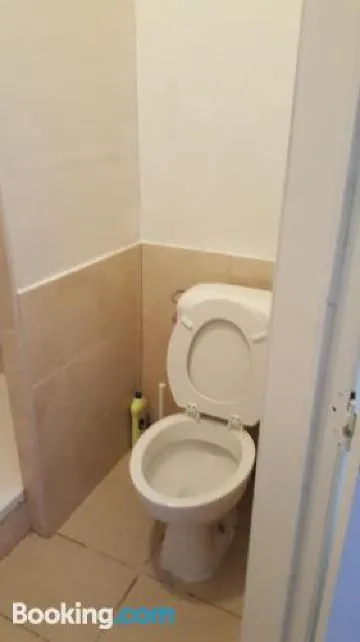 Cool Central Apartment
