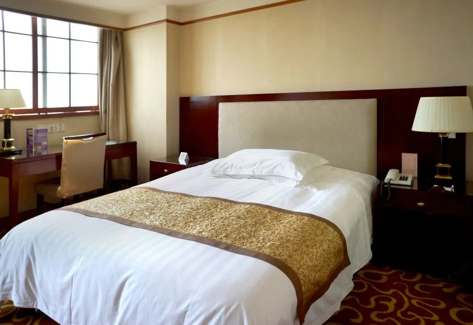Zhongdian Hotel