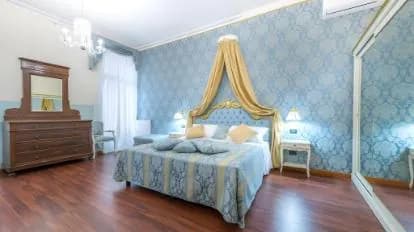 Friendly Venice Suites