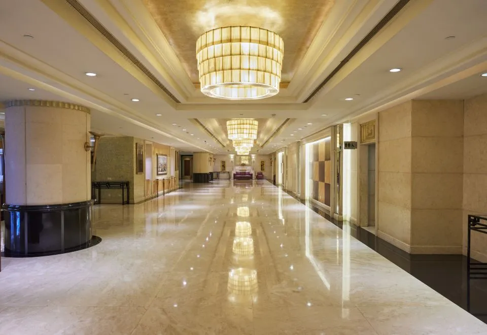 Renaissance Shanghai Pudong Hotel