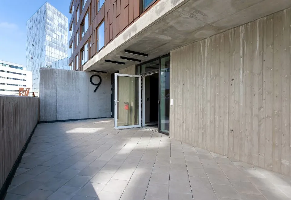 Sif Apartments