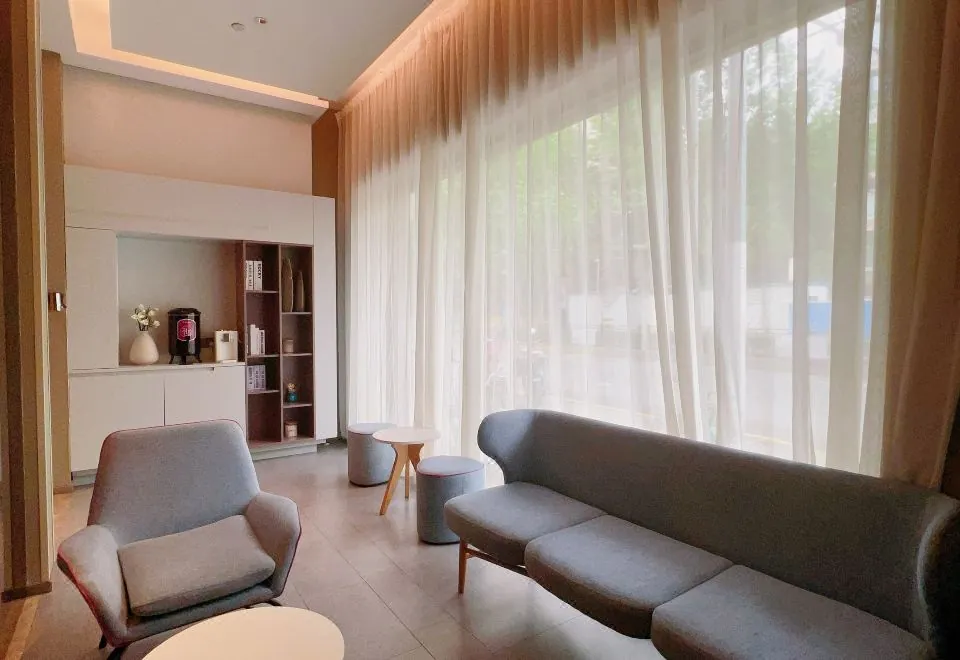Home Inn (Shanghai Changshou Road Shaanxi North Road)