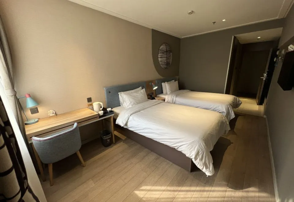 Home Inn (Shanghai Changshou Road Shaanxi North Road)