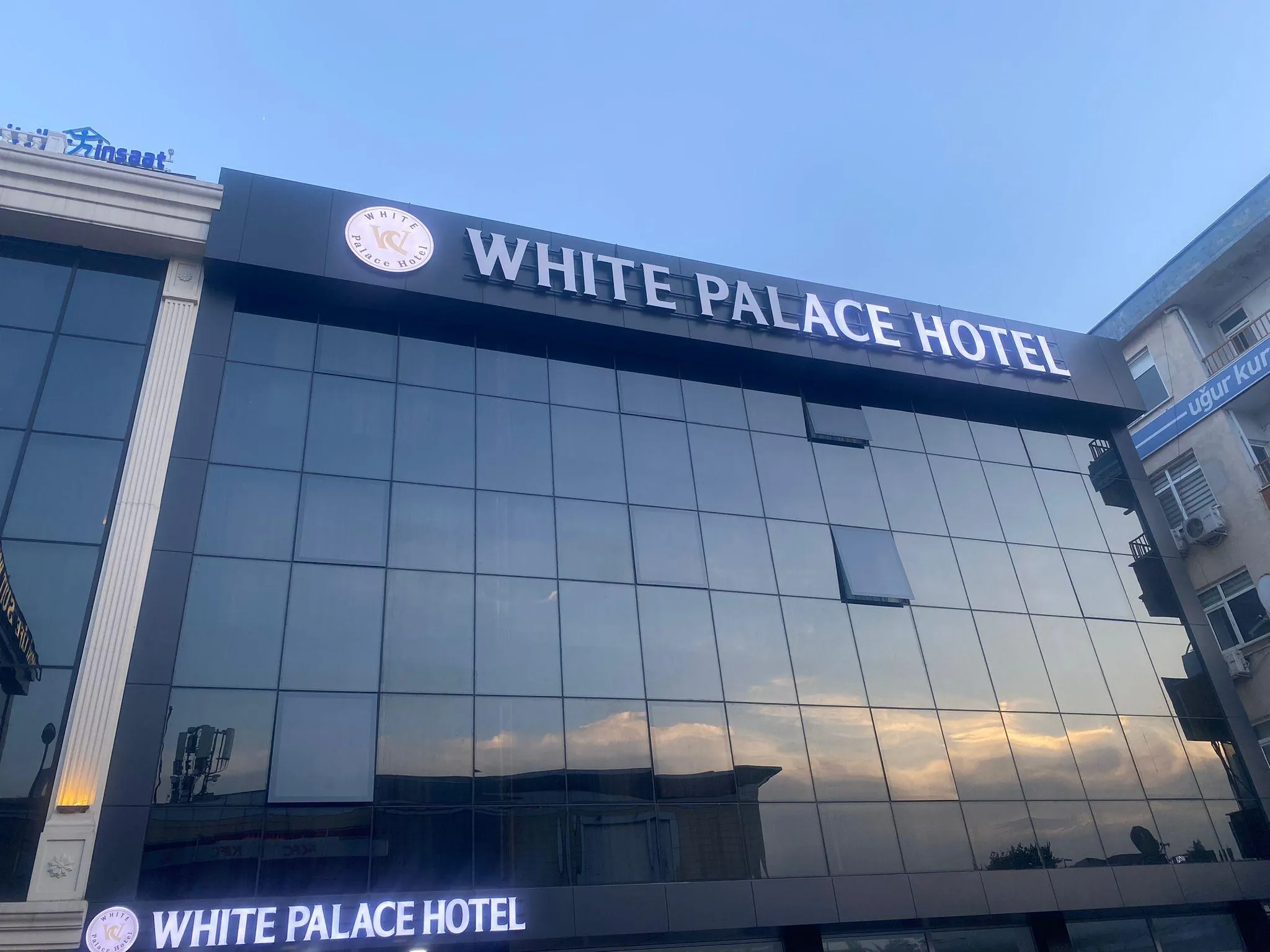WP White Palace Hotel