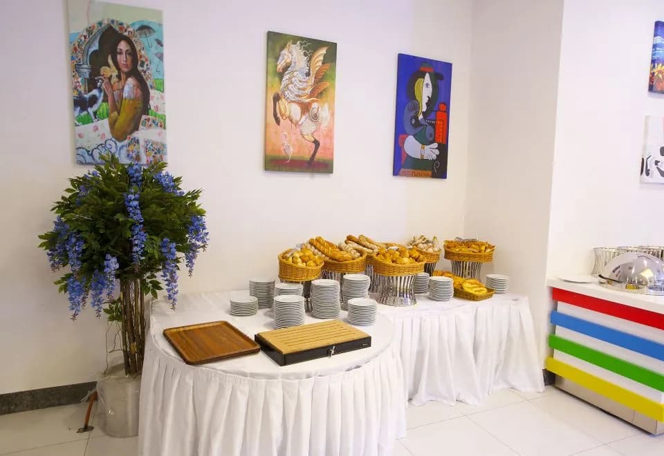 Mayi Hotel