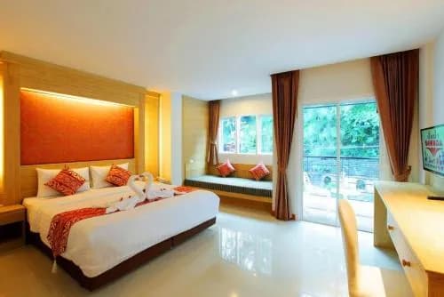 Sungthong Kamala Beach Resort