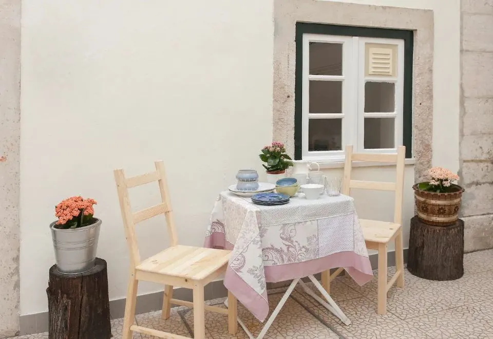 Alfama Charming Apartment with Free Pick-up, by TimeCooler
