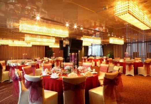 Pudong Hotel