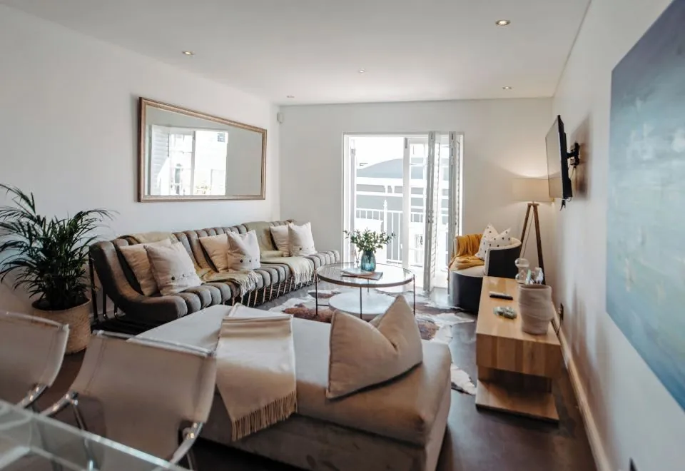 Cape Finest Guest House and Serviced Apartments