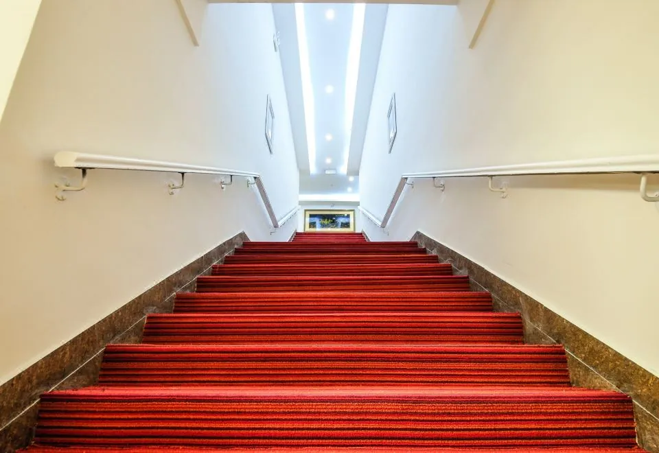 Jiayi Hotel (Guangzhou Xiaogang Subway Station)