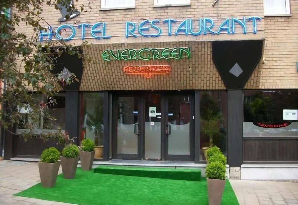 Hotel Evergreen
