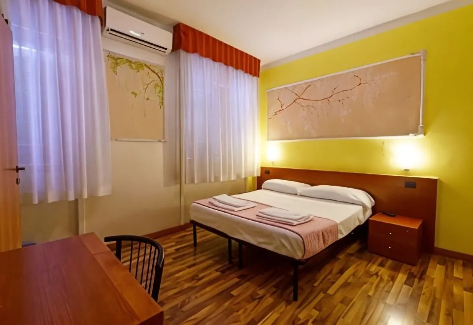 Hotel America