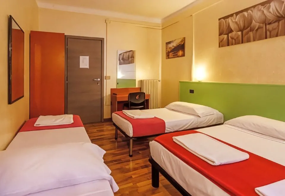 Hotel America
