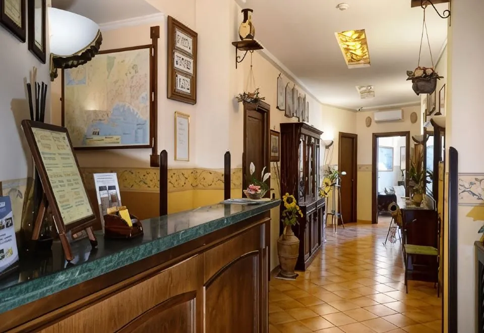 Pinto-Storey Hotel
