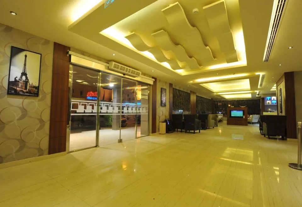Al Janadriyah Suites 7