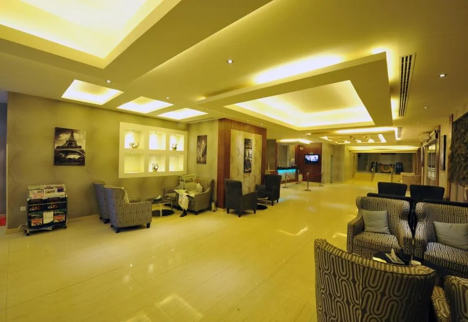 Al Janadriyah Suites 7