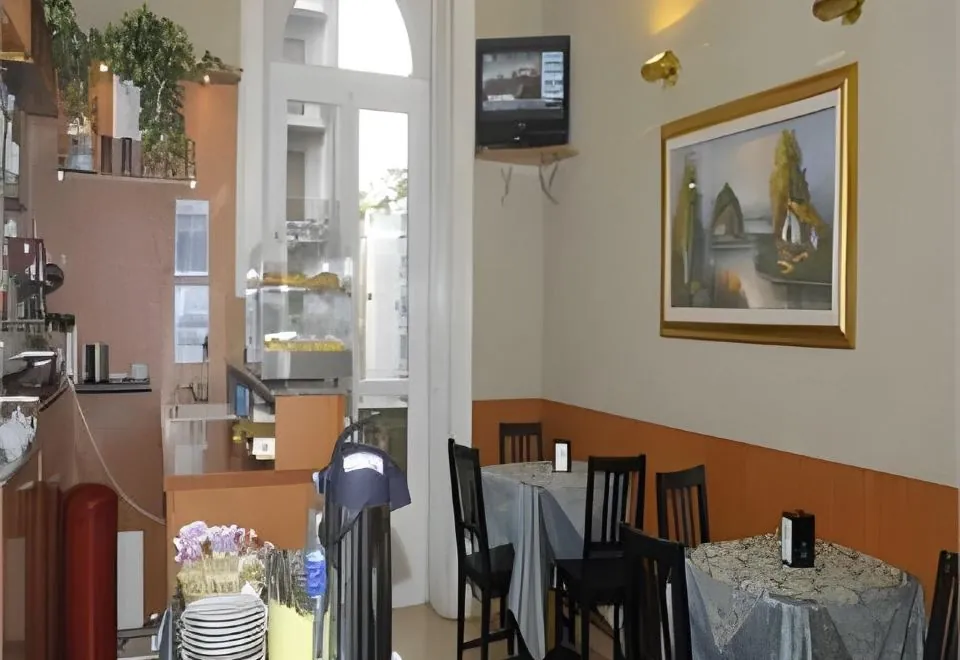 Hotel Atena