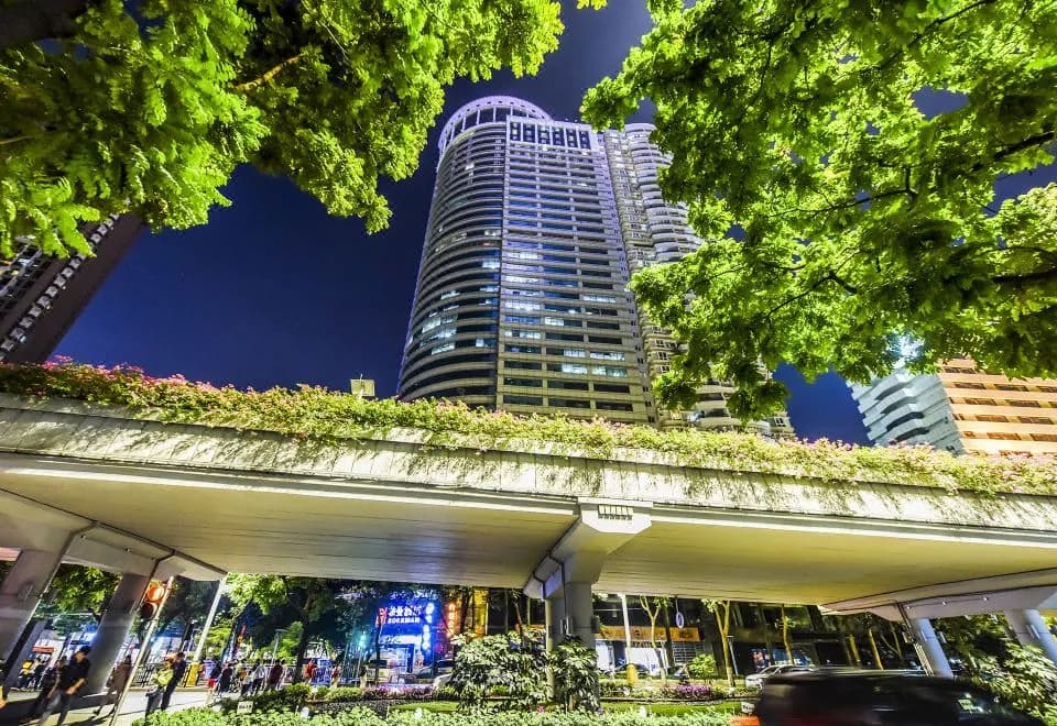 Borrman Hotel (Guangzhou Ouzhuang Metro Station)