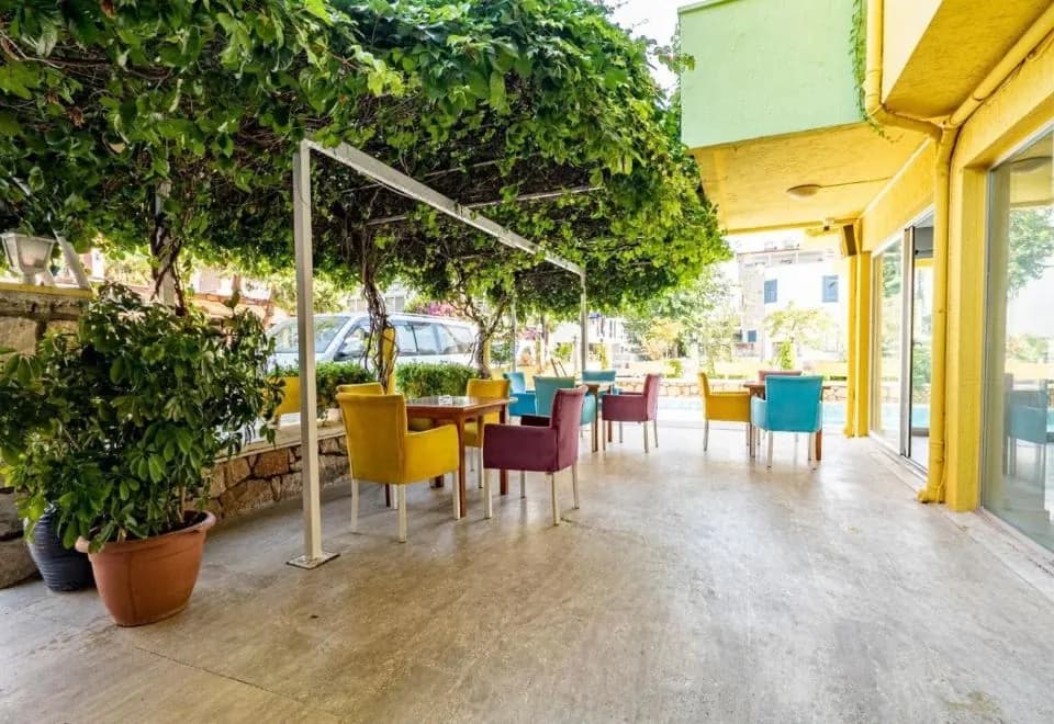 Umit Hotel