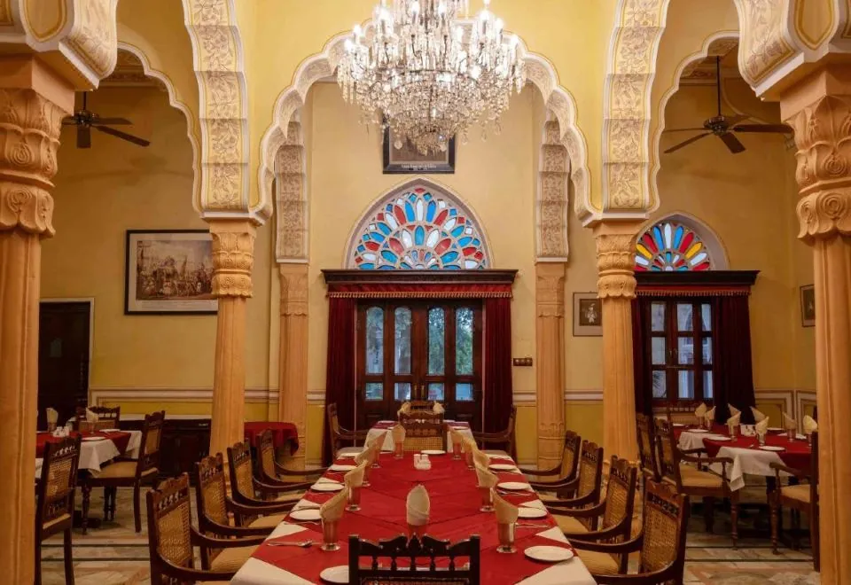 Hotel Narain Niwas Palace