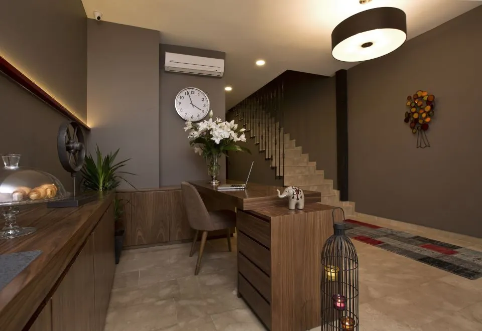 Snog Rooms & Suites