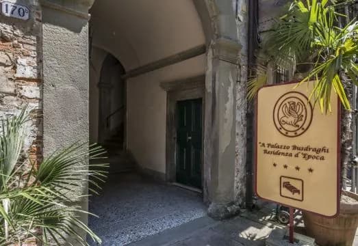 A Palazzo Busdraghi Residenza d'Epoca