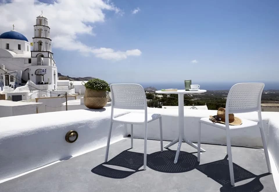 Valsamo Suites