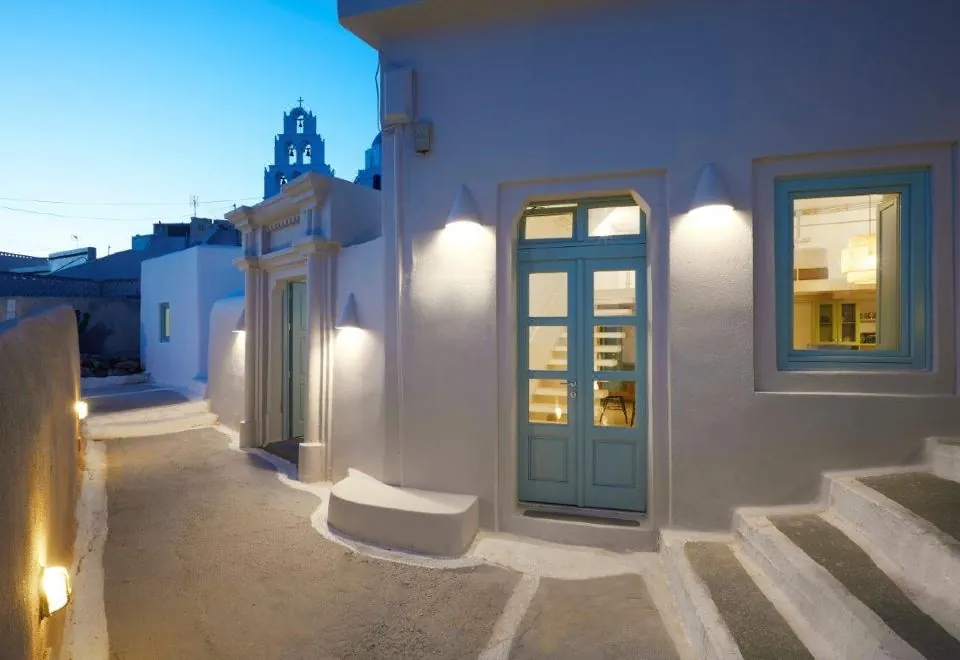 Valsamo Suites