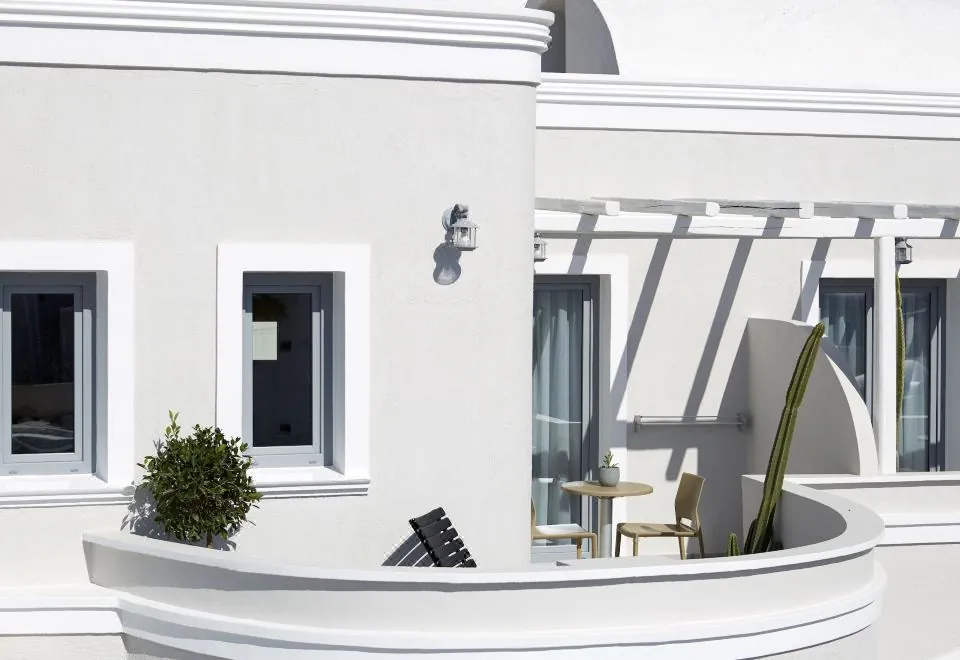 Pnoi Luxury Suites