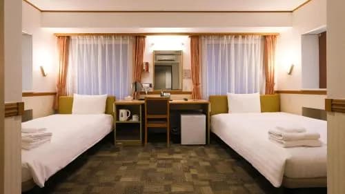 Toyoko Inn Kanazawa Kenrokuen Korimbo