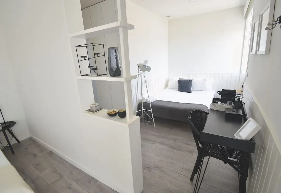 Jr Studios & Suites (Riu's)