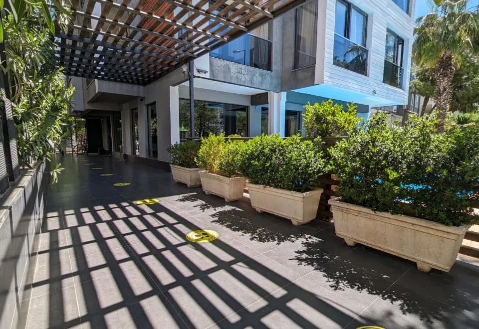 Ramona Hotel