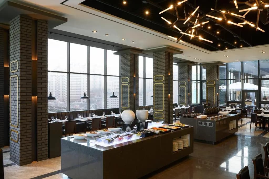 Glad Hotel Mapo