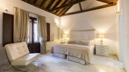 Elvira Suites
