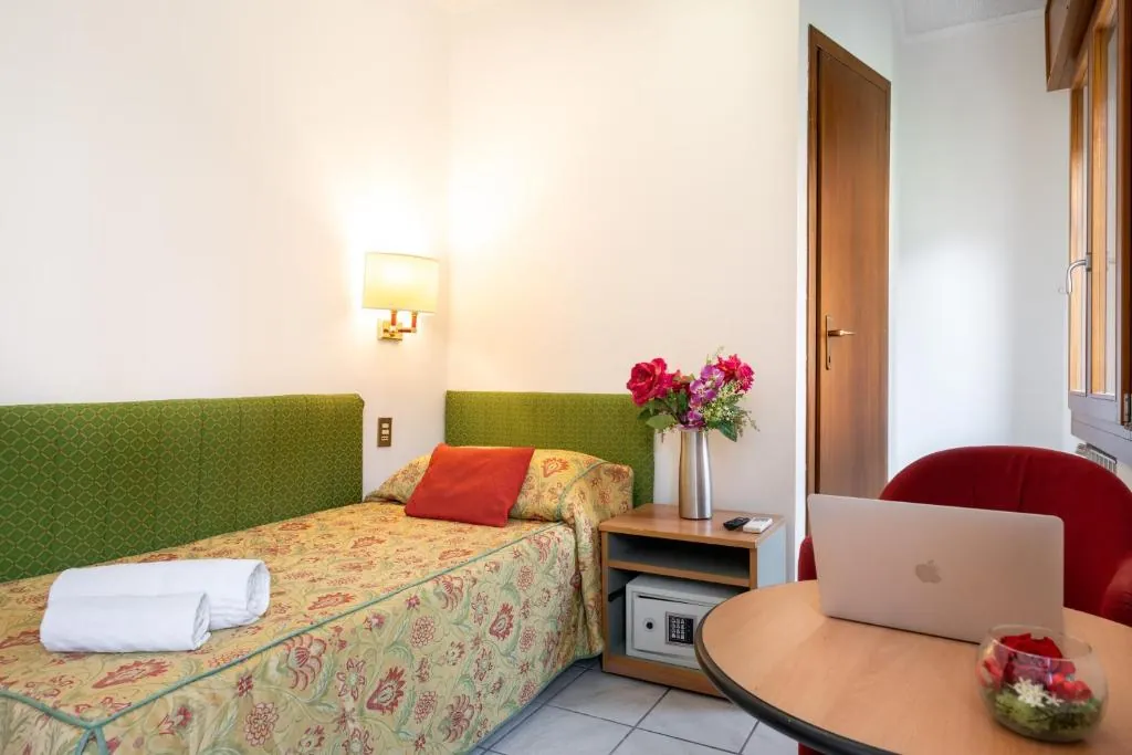 Camelia Rooms Venice Guesthouse