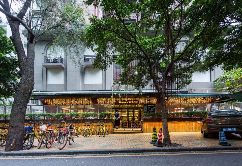 eStay Residence (Guangzhou Peace World Plaza)