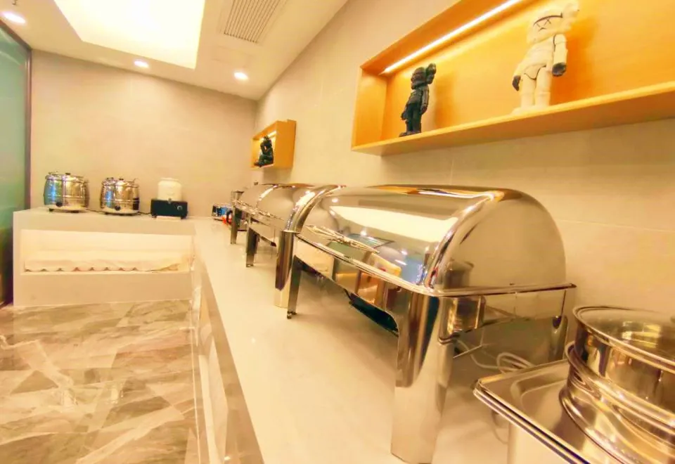 EasyGo Inn (Shanghai Lujiazui Finance and Trade Zone Store)