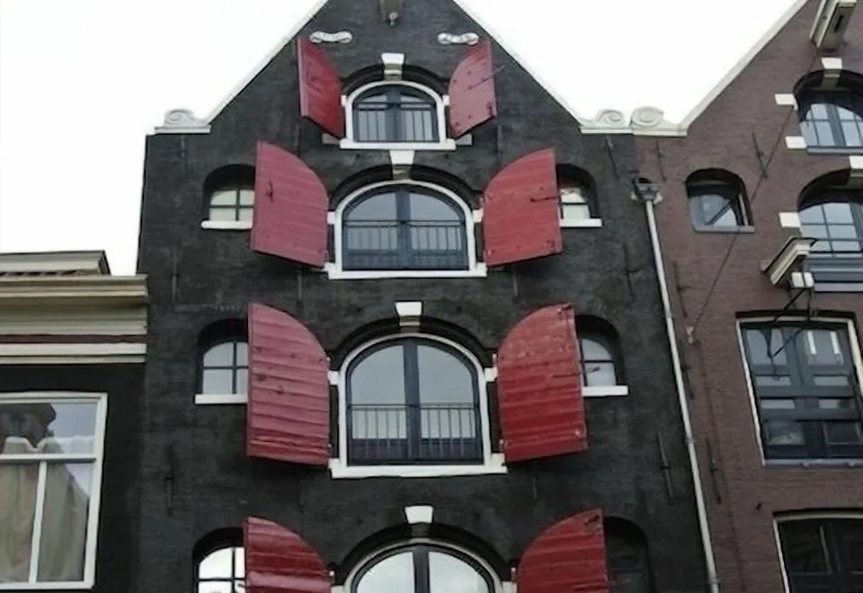 Crown Guesthouse Amsterdam