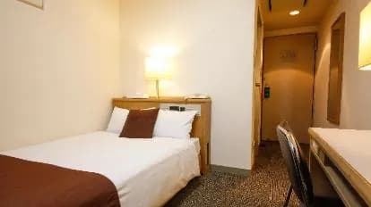 Shin-Osaka Sunny Stone Hotel