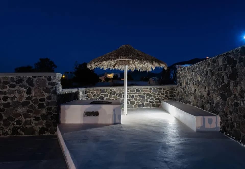 Golden Sunrise Suites