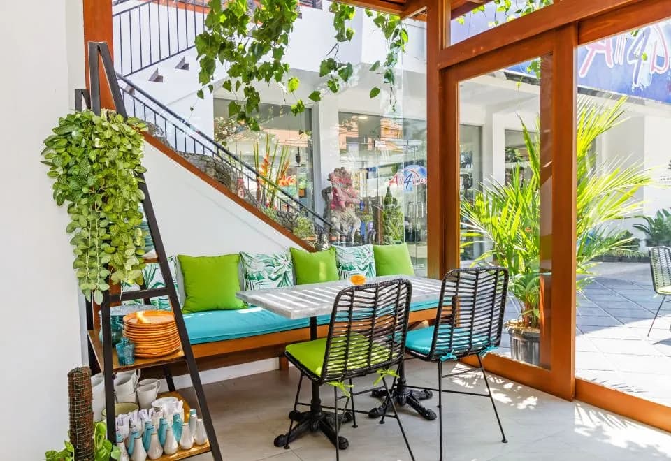 Akaya Bali