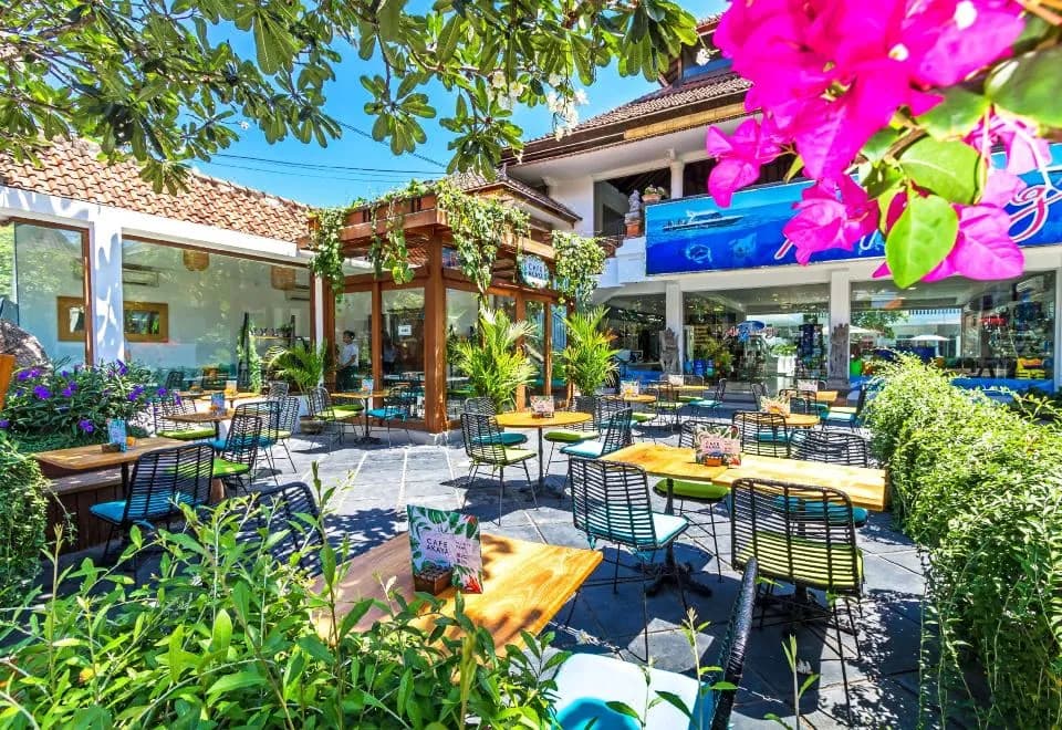 Akaya Bali