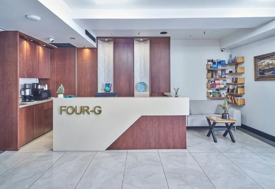 Four-G Hotel