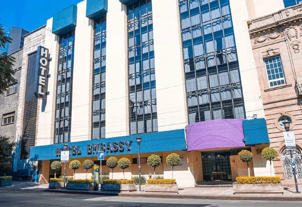 Hotel Embassy
