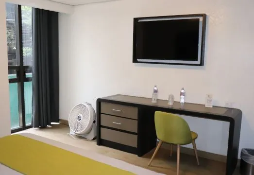 Hotel Embassy