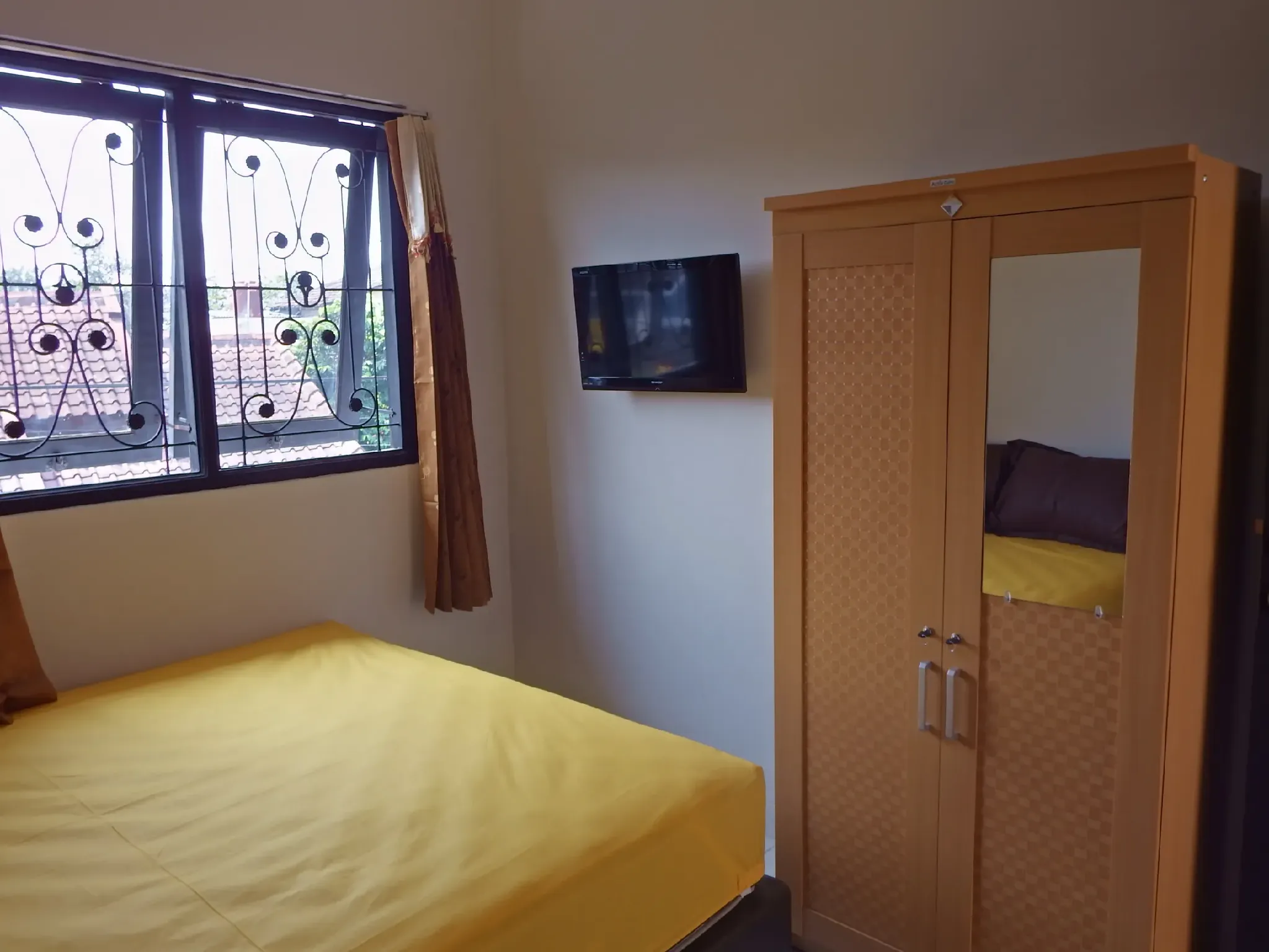 Homestay at Kingkost Karangjati