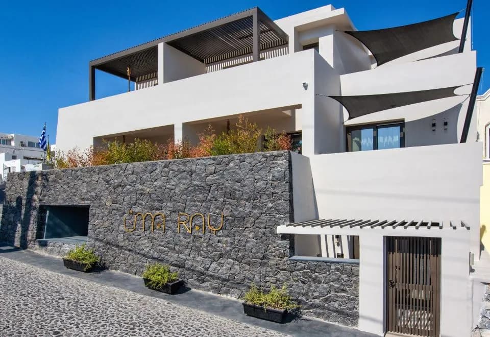 Uma Ray Suites