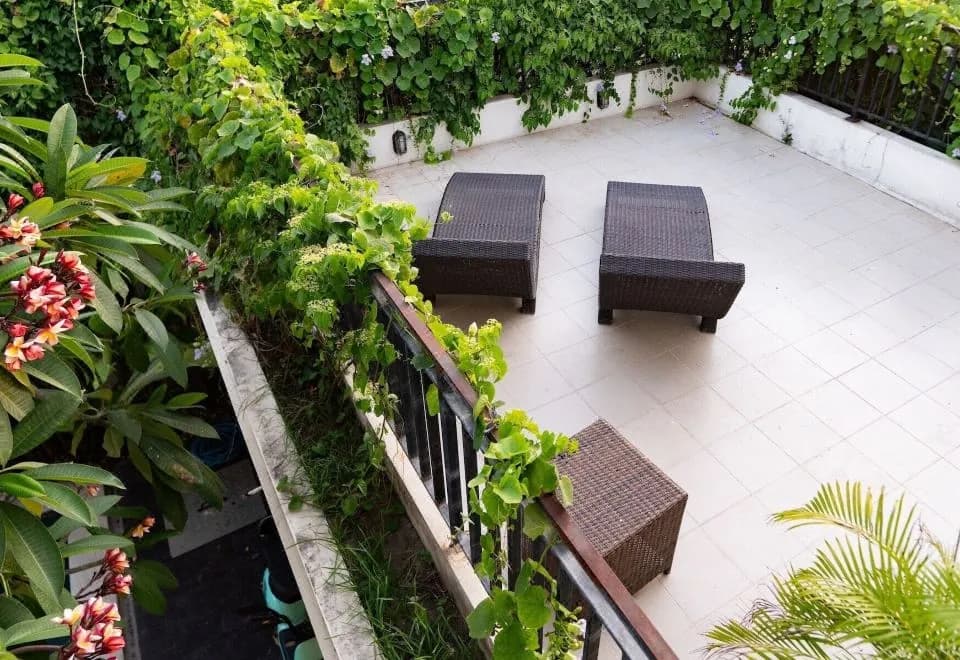 Villa Tepi Sungai