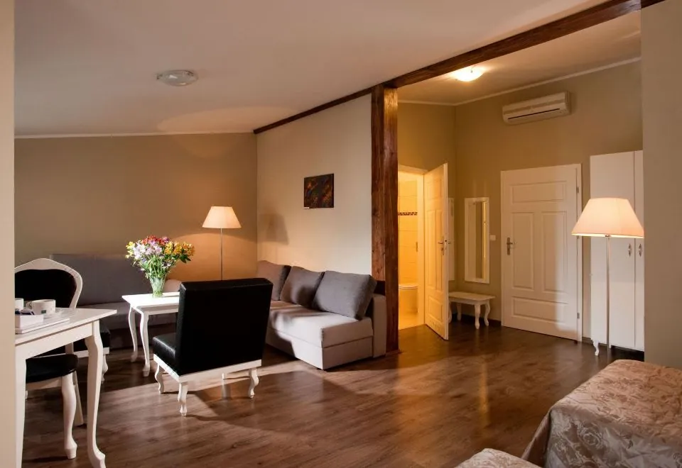 Leone Aparthotel